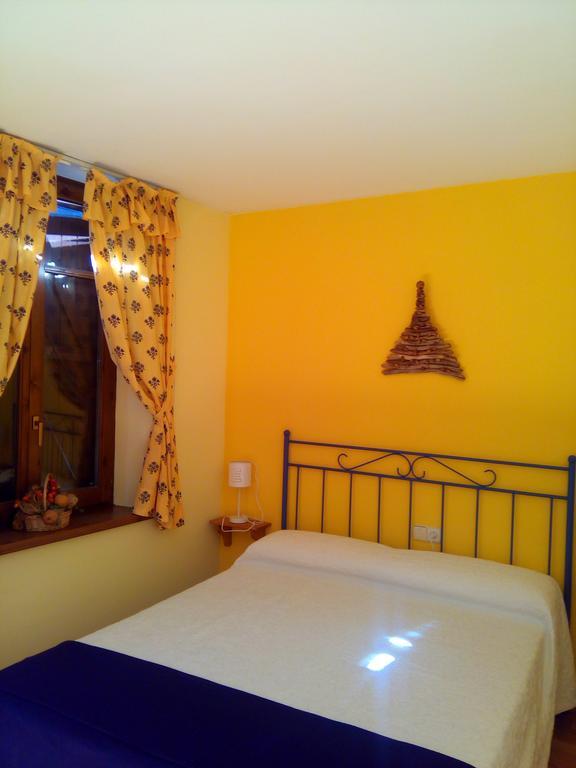 Casa Es Neres Les Exterior foto